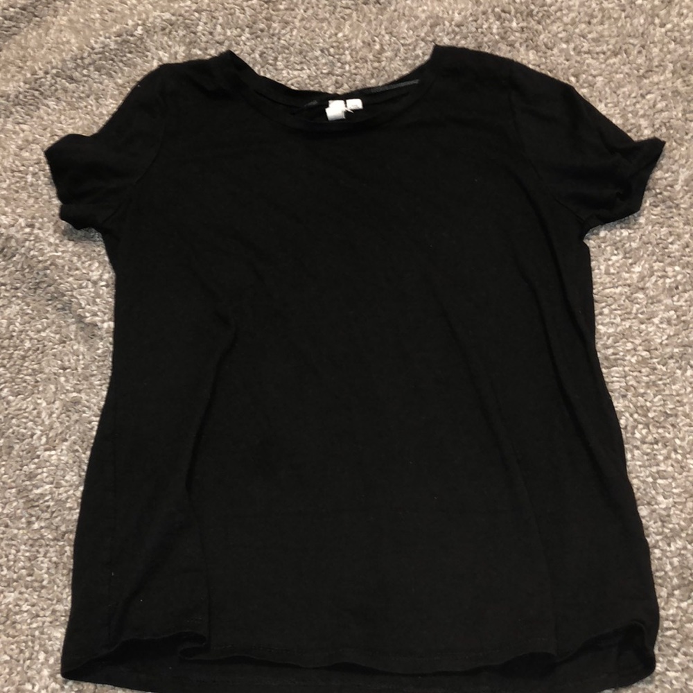 Cable & Rouge soft black tee shirt